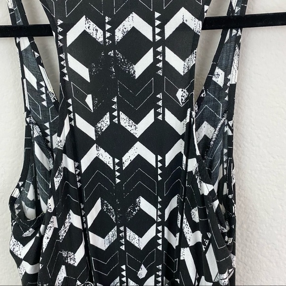 Volcom Black & White Racer Back Chevron Stripe Maxi Dress Front Snaps Small - Picture 7 of 13